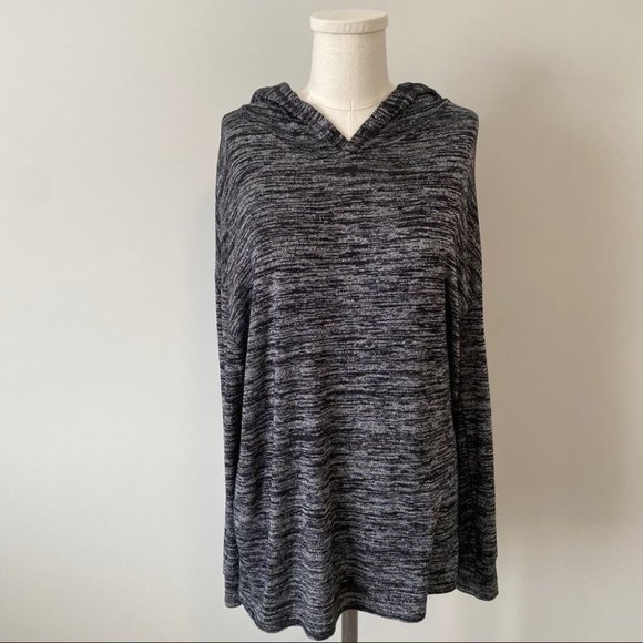Aritzia Wilfred Free Open Back Long Sleeve Hoodie - Picture 2 of 9